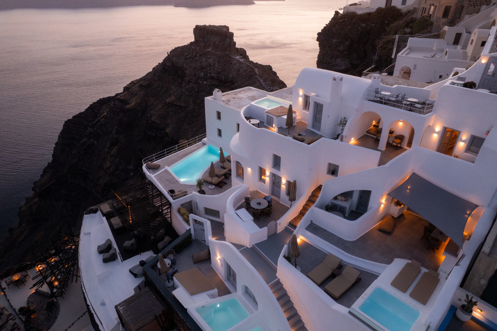 Where to Stay in Imerovigli Eteoro 0 - Where to Stay in Imerovigli: Finding the Pulse of Santorini Without the Crowds