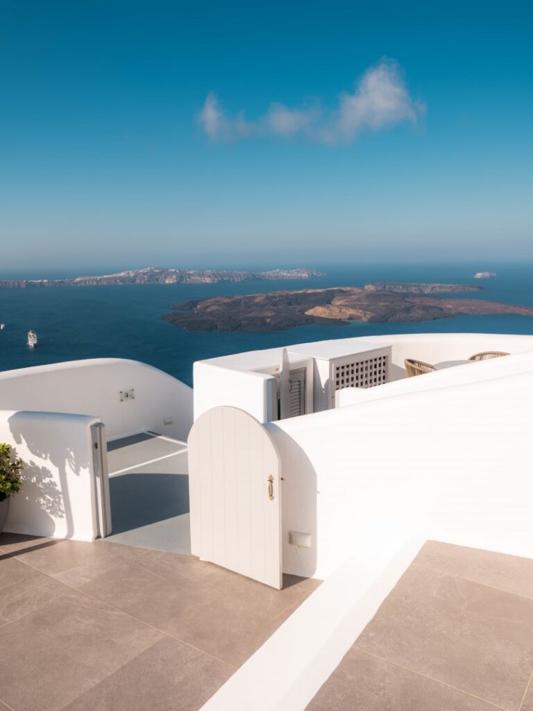 Where to Stay in Imerovigli: Luxury Caldera Views | Eteoro Suites
